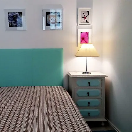 Apartment Sunny Close To The *